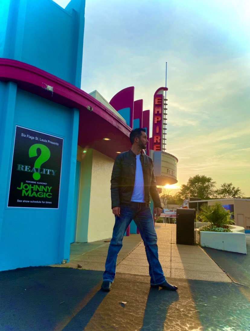 JohnnyMagicLive's tweet photo. #thejohnnymagic #illusionist #magicshow #theater #show #magician #showbiz #tylertx #Dallas #texasmagician #txmagician #corporateevents #entertainment #Entertainer #dfw #celebritymagician #usa #NYC #vegas #fun #magic #fundraiser #casino #shreveport #bossiercity #JOHNNY https://t.co/TMfgol1kOe