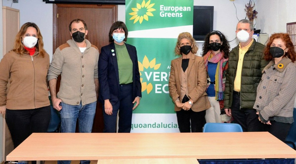 ¡Qué buenos momentos ayer en el encuentro de <a href="/MarGlezBaez/">Mar González 🌻🍉</a> con compas de <a href="/VerdesEquo_sev/">Verdes Equo 🌻 Sevilla</a> ! Seguimos adelante por una #AndalucíaMásQVerde