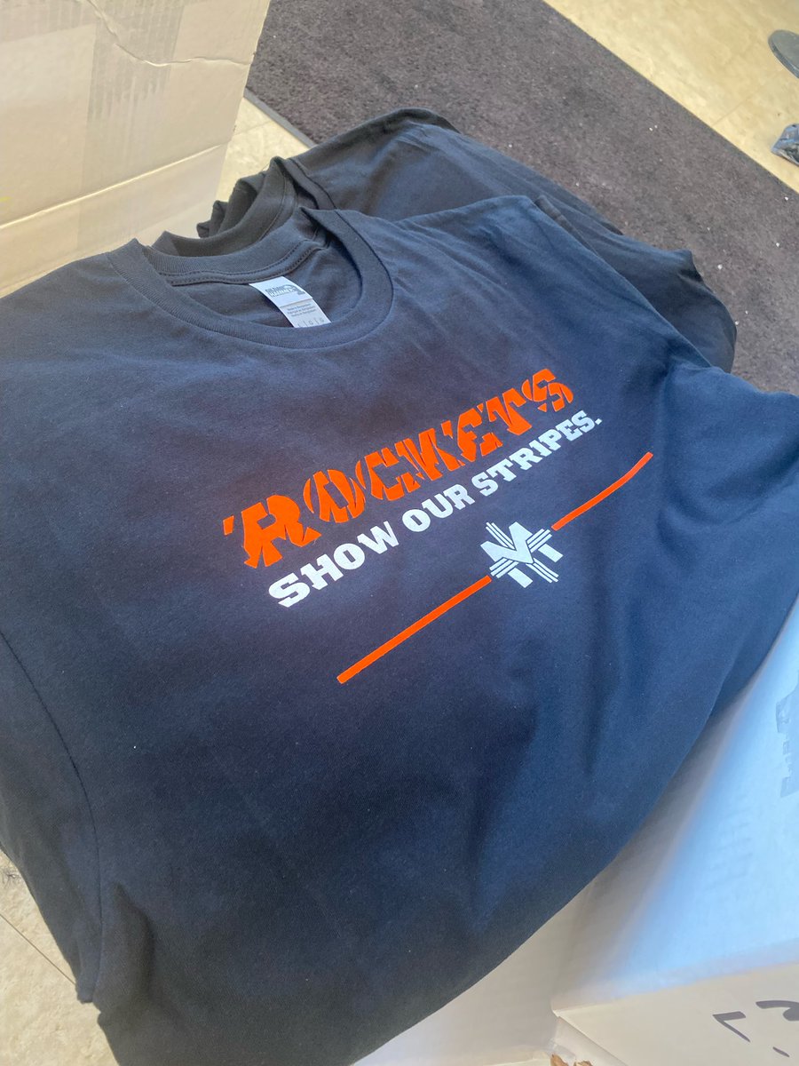 🚨ROCKETS SHOW YOUR STRIPES🚨

(1/2) These shirts were designed by Senior, Grant Must, for the students. We have an extremely limited supply of shirts available to the public that will be sold tomorrow in the <a href="/McNRocketShop/">McNicholas Rocket Shop</a> from 3p-7p