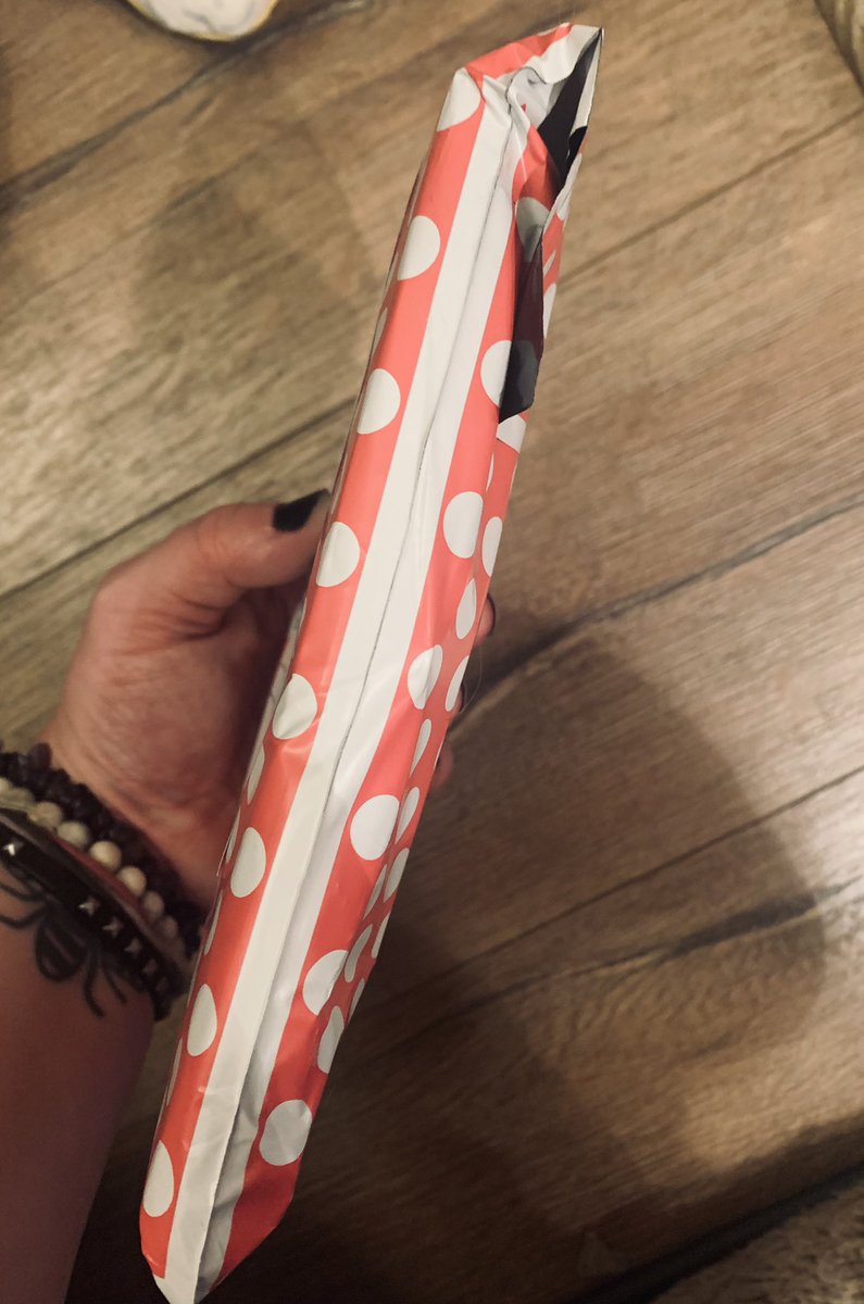 WainWoodDesigns's tweet photo. Really enjoyed recently creating this customers order of 4 of their special songs 💞 #EtsySeller #etsyfinds #etsyshop #ValentinesDay https://t.co/D2gzZKOAkI