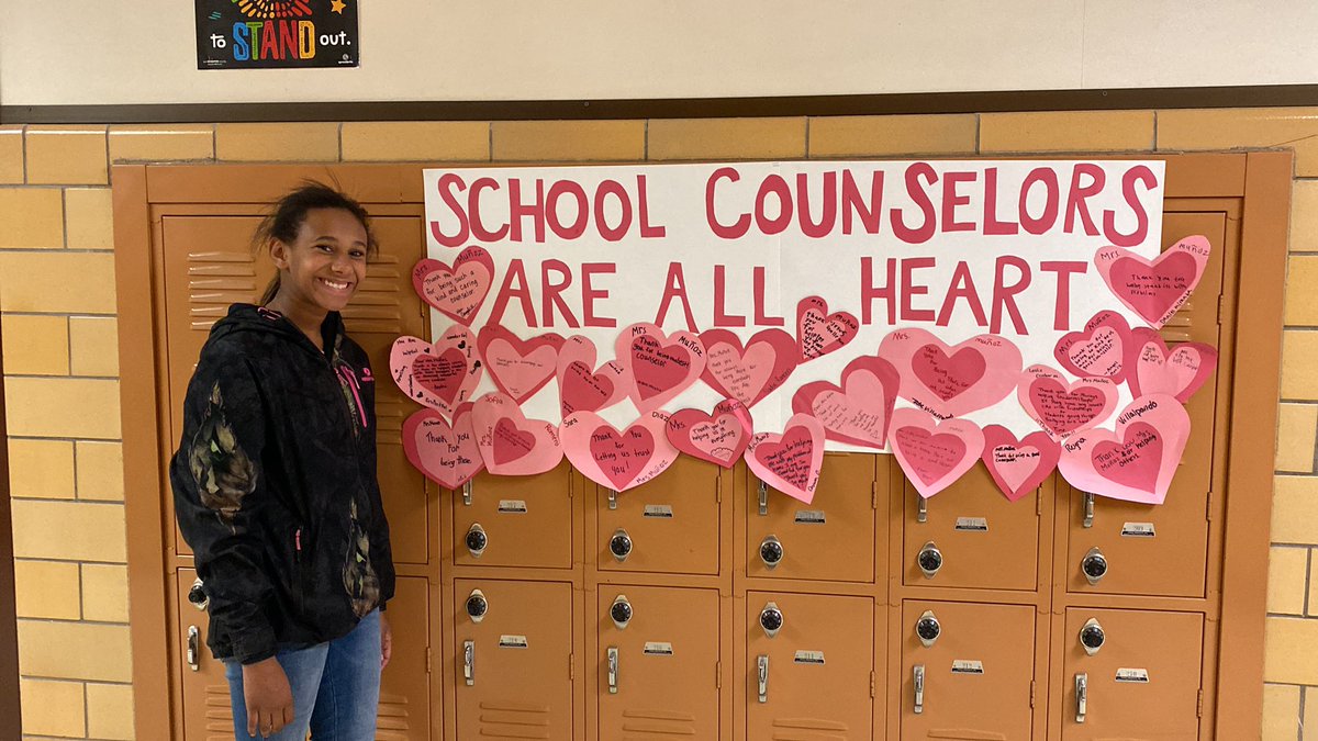 AMS_InstrCoach's tweet photo. Mrs. Munoz is a great counselor! #proudtobeapanther https://t.co/ndBgLwOWoZ