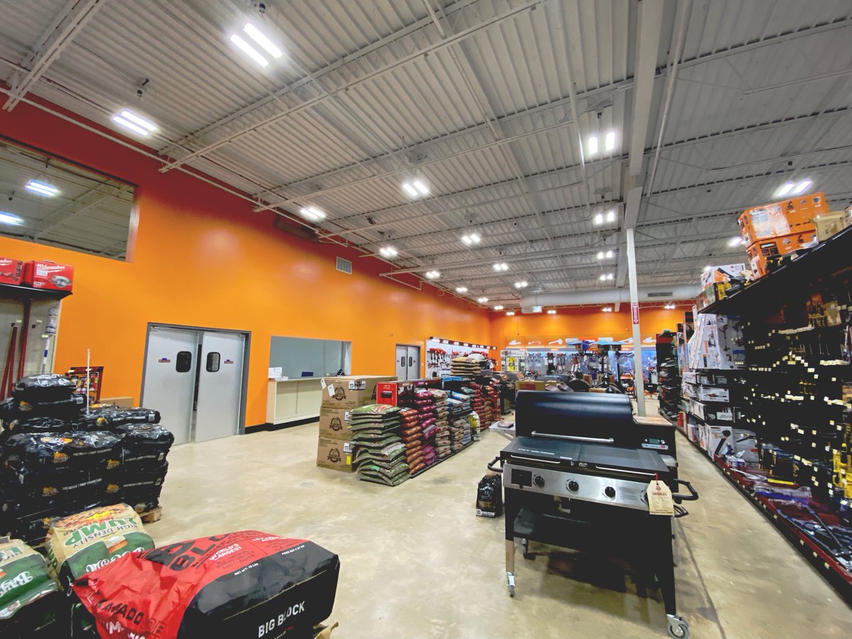 Who's ready for Spring? 🌸 We've been working hard to help Germantown Hardware debut their new expanded space just in time for planting season! 

#GrinderTaber #BuildingGermantown #germantownhardware @germantown.hardware #construction #germantown #memphis #renovation