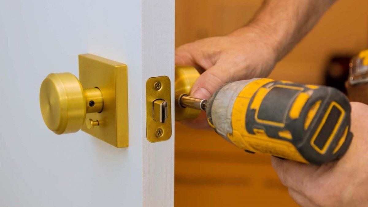 CharlotteMobil2's tweet photo. Charlotte Mobile Locksmith installs locks that perfectly match your home’s aesthetic, your practical entrance needs, and your vital security needs. (704)-858-6655 https://t.co/JdW869yVl7

#LockInstallation #CharlotteLocksmith #LocksmithCharlotte #LocalLocksmith https://t.co/3ZVND30RCe