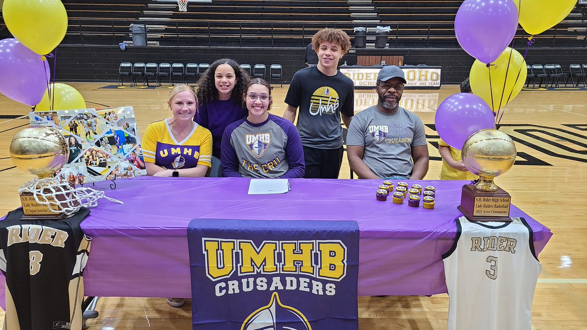 chadej75's tweet photo. Congratulations to @ROHO_LRBBall &amp;  @ROHOVolleyball player Addison Self for signing a letter of intent to continue her basketball career @UMHB @cruwomenshoops @coachwebb4 @alysha_humpert @ROHOathletics @RiderRaiders @wfisd_athletics @WFISDschools https://t.co/4DYlXi5hsh