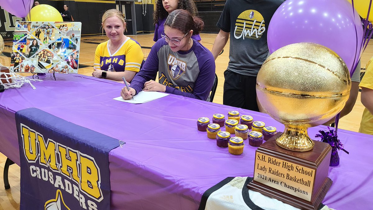 chadej75's tweet photo. Congratulations to @ROHO_LRBBall &amp;  @ROHOVolleyball player Addison Self for signing a letter of intent to continue her basketball career @UMHB @cruwomenshoops @coachwebb4 @alysha_humpert @ROHOathletics @RiderRaiders @wfisd_athletics @WFISDschools https://t.co/4DYlXi5hsh