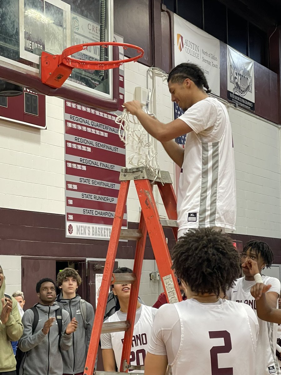 I’m proud to introduce you to DISTRICT CHAMPS OF 6-6A your PLANO WILDCATS. First time in 16 years. Plano wins over Plano West 66-32. School record 30 wins and 12-0 in district. And the streak continues 30-0!!!