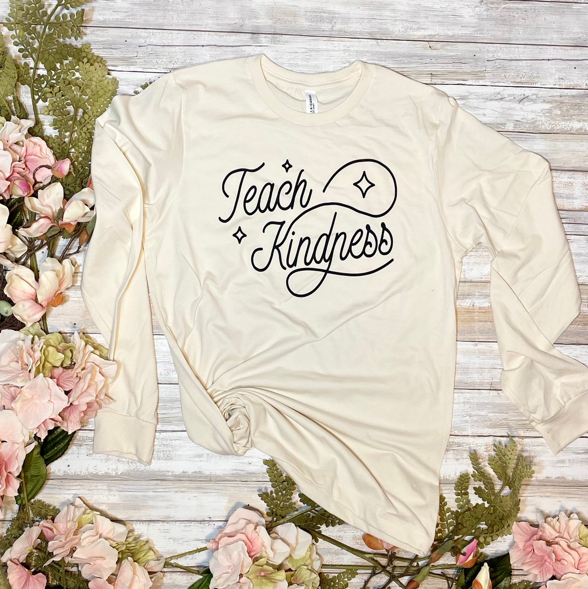 Flash_and_Trash's tweet photo. Let us be your not so secret style weapon, waging war on unflattering silhouettes, and sending you to battle in the most stylish armor.

https://t.co/tPoS95DTai https://t.co/ERQaYv0IIl