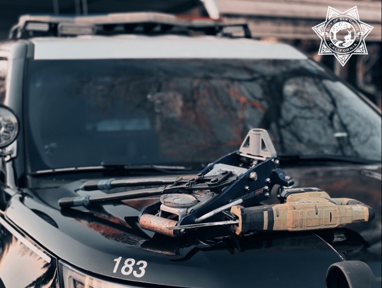 Three suspects arrested thanks to vigilant neighbor! Full story here bit.ly/35PixdW