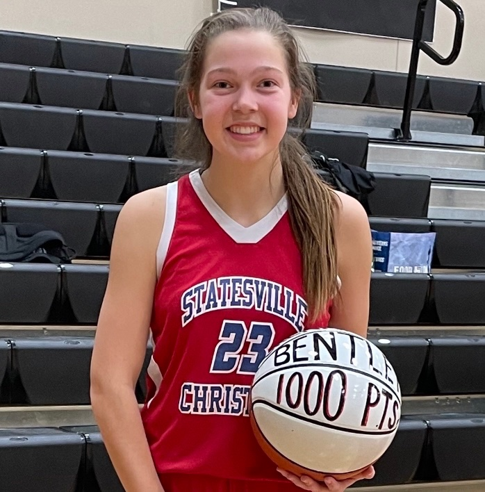 LionsOfSCS's tweet photo. Congratulations to Brenna Rae Bentley on scoring her 1000th career point for SCS!
#GoLions
#BuiltToLast https://t.co/8b1LInMNGG