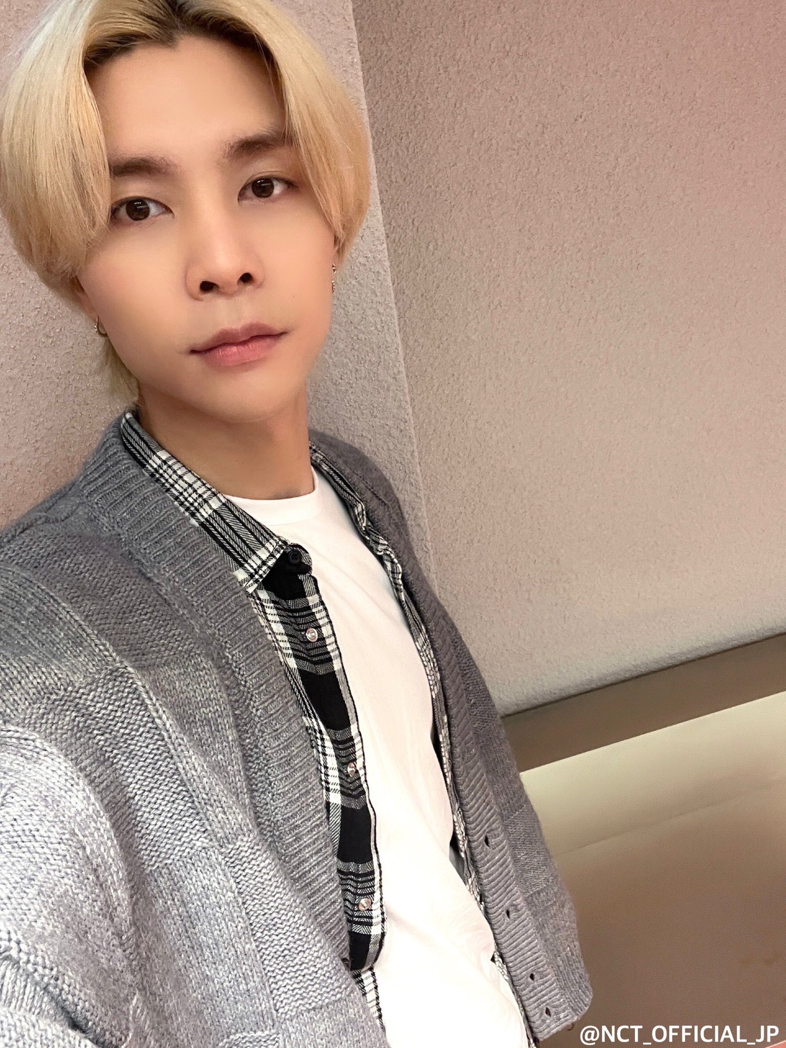 詰替え ジャニー直筆サイン入り2Lサイズ写真…Johnny…NCT