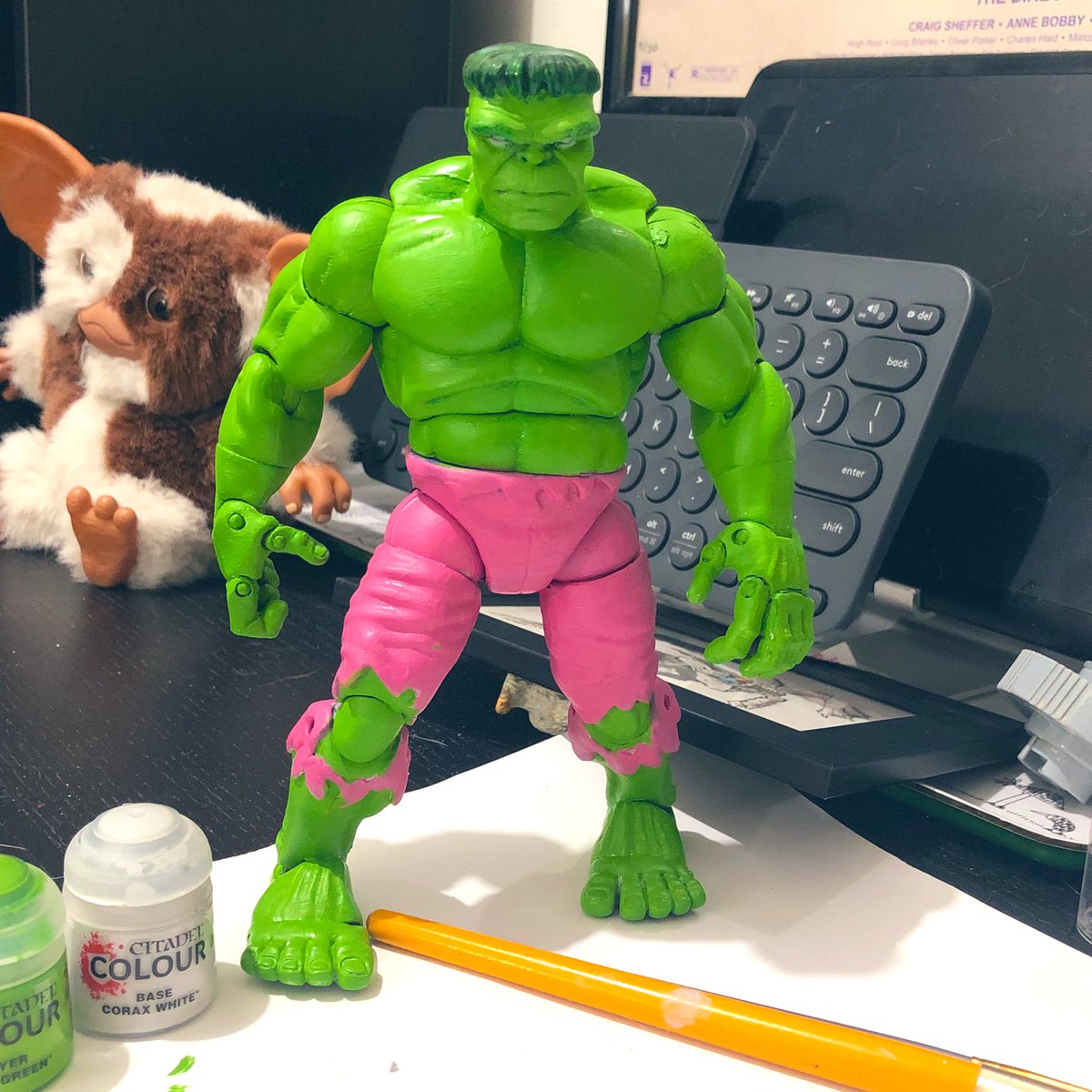 Winding down for the night.
Aside from a few touchups … he’s almost there.
#ImmortalHulk #Marvel #figure #customizedfigure