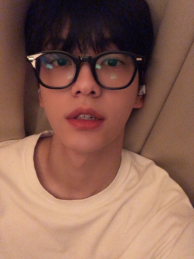 yoongi & soobin thinker (@sooobgi) on Twitter photo 