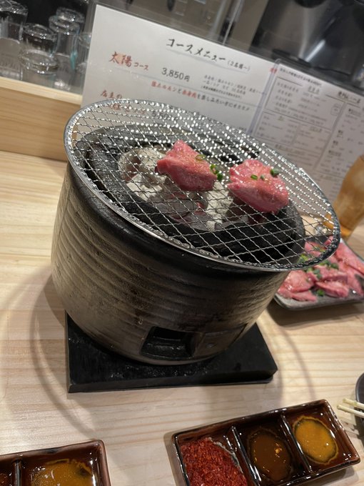 マンボウ前の幸せ。w https://t.co/sBagfpMlwc<a href="/tag/%E3%83%A9%E3%83%BC%E3%83%A1%E3%83%B3%E6%97%A5%E6%9C%AC%E4%B8%80%E6%B1%BA%E5%AE%9A%E6%88%A6"class="tags"><span>#ラーメン日本一決定戦</span></a><a href="/tag/%E7%89%B9%E7%B4%9A%E9%B6%8F%E8%95%8E%E9%BA%A6%E9%BE%8D%E4%BB%8B"class="tags"><span>#特級鶏蕎麦龍介</span></a><a href="/tag/%E5%AF%BF%E8%A3%BD%E9%BA%BA%E4%B8%AD%E8%8F%AF%E3%81%9D%E3%81%B0%E3%82%88%E3%81%97%E3%81%8B%E3%82%8F"class="tags"><span>#寿製麺中華そばよしかわ</span></a>