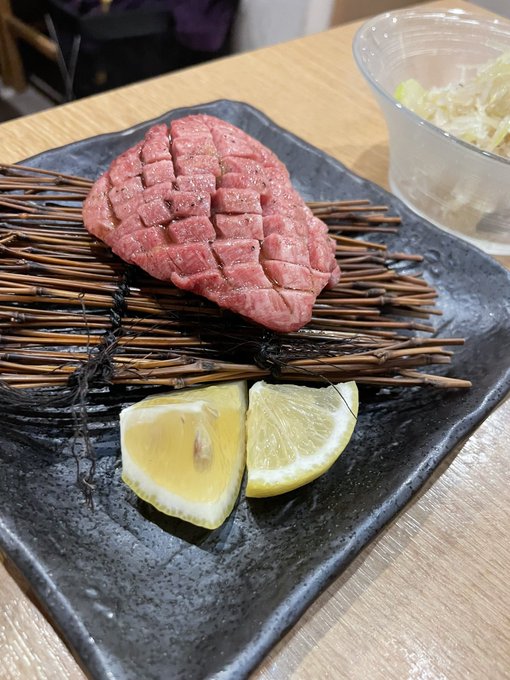 マンボウ前の幸せ。w https://t.co/sBagfpMlwc<a href="/tag/%E3%83%A9%E3%83%BC%E3%83%A1%E3%83%B3%E6%97%A5%E6%9C%AC%E4%B8%80%E6%B1%BA%E5%AE%9A%E6%88%A6"class="tags"><span>#ラーメン日本一決定戦</span></a><a href="/tag/%E7%89%B9%E7%B4%9A%E9%B6%8F%E8%95%8E%E9%BA%A6%E9%BE%8D%E4%BB%8B"class="tags"><span>#特級鶏蕎麦龍介</span></a><a href="/tag/%E5%AF%BF%E8%A3%BD%E9%BA%BA%E4%B8%AD%E8%8F%AF%E3%81%9D%E3%81%B0%E3%82%88%E3%81%97%E3%81%8B%E3%82%8F"class="tags"><span>#寿製麺中華そばよしかわ</span></a>