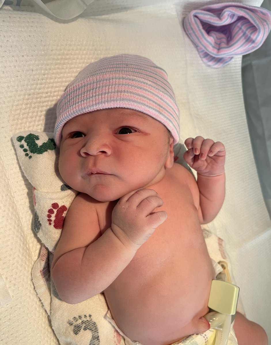 yourboyaipus's tweet photo. Baby Aaron Axel Gutierrez is finally here and home!! 7lbs 6oz!! https://t.co/3djlR4wE6t