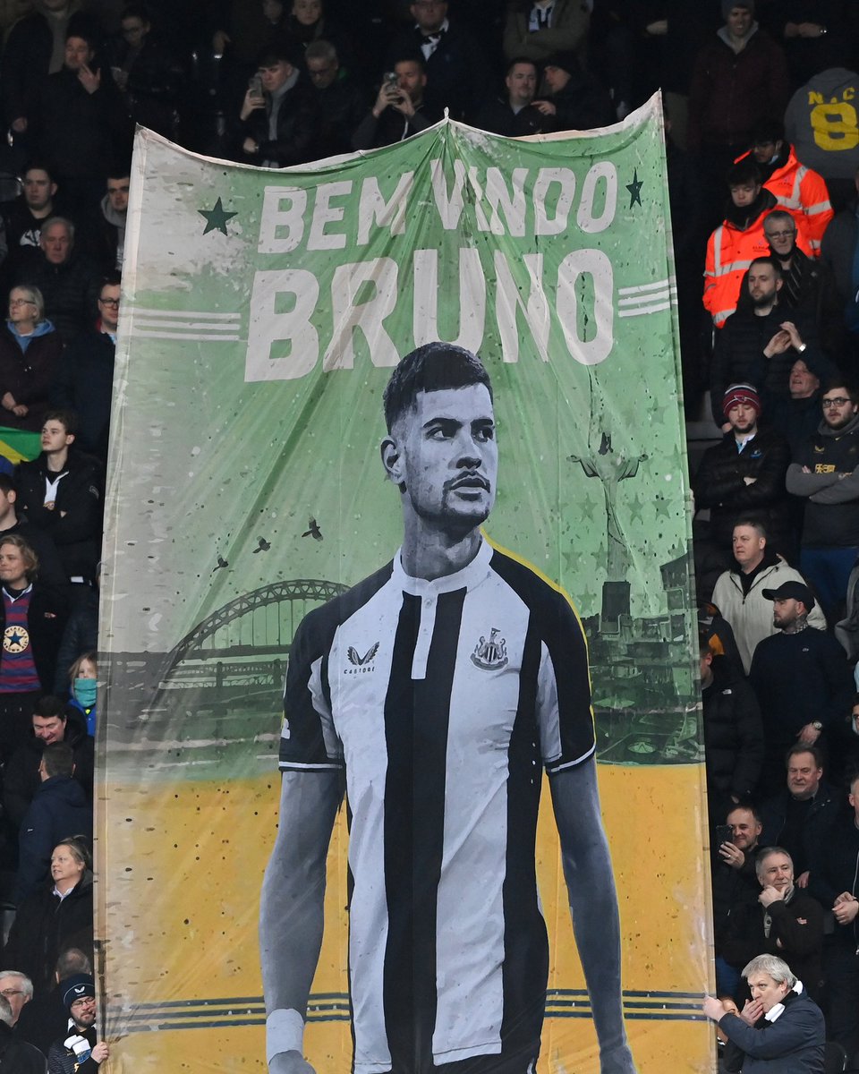 🇧🇷Grande jogo. Feliz pelo meu primeiro jogo na Premier League com uma vitória. Obrigado aos fãs por todo o suporte. Grande atmosfera!

🏴󠁧󠁢󠁥󠁮󠁧󠁿 Big game today! I’m happy for the winning in my first game in <a href="/premierleague/">Premier League</a> . Thanks to all the fans for the support. Great atmosphere! 🖤🤍