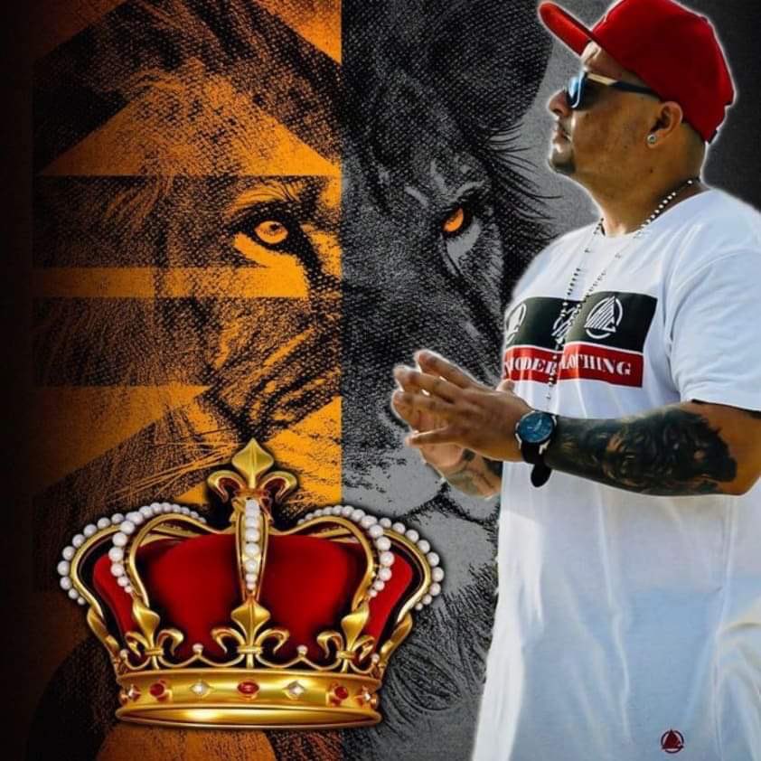 Mael_ec's tweet photo. Cuida tu salud y no juzgues a nadie... recuerda que cada persona tiene necesidades diferentes. Tu meta debe ser siempre quererte y buscar alguna actividad que te haga estar saludable y feliz. 
Luz, Amor y Ashe 
ALKN - Lion Tribe - AHOSR - KMC - ADR/ADC - “Sagrada Familia”
#kmc https://t.co/PzK0YwK0HQ
