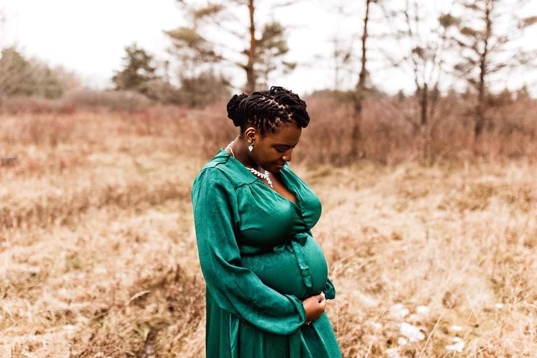 subvictory1's tweet photo. 💛🤱🏿He is almost here! End of March! #MarchBaby #BeautifulWife #HandsomeHusband https://t.co/cp3L817sQV