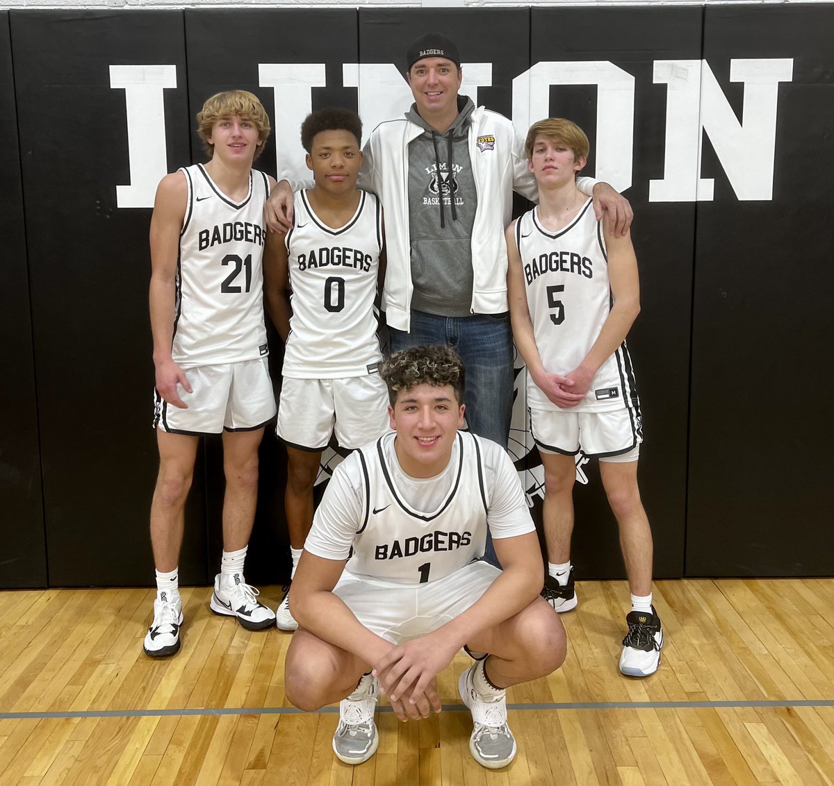 Brett A. Murray tweet media