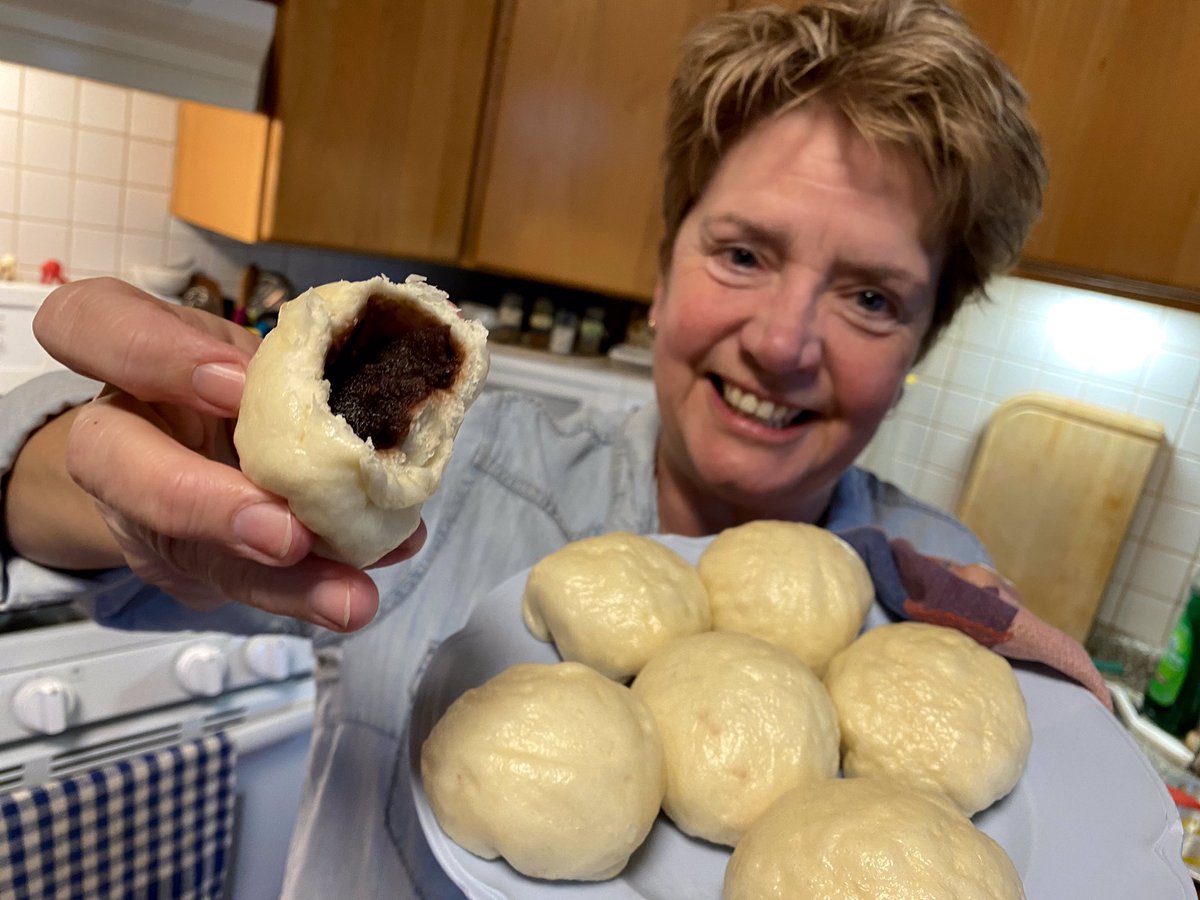 judebakes's tweet image. I love steamed red bean buns but never made my own ... until now. Yum Yum! 💕 #redbeanbuns #gcbs #cbcbakingshow