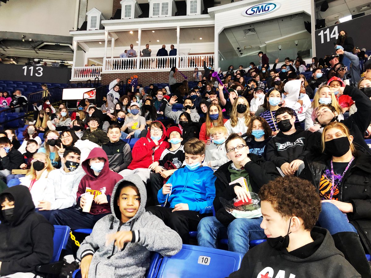 gmms_band's tweet photo. LET’S GO ROYALS! 
thanks Mr. K &amp; Mr. W for organizing the first #7thGradeClassTrip at a @ReadingRoyals game! 🏒 🥅 

#ItsHockeyTime #Hockey #MiddleSchool #MifflinLeads #MifflinSD 

@GovMifflinSD @GovMifflinMS https://t.co/HgfE5kI6KD