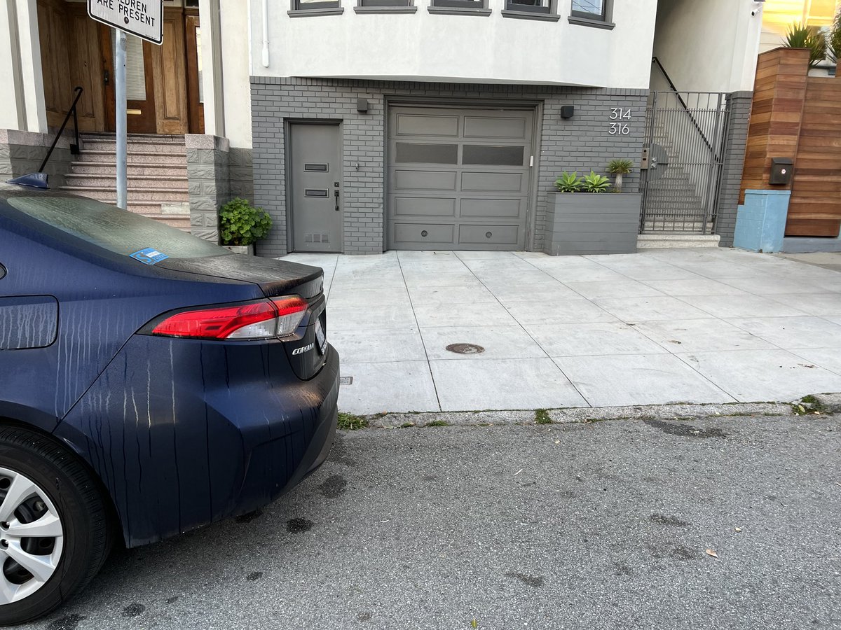 mrs_marymac's tweet photo. @sfmta_muni am I losing my mind here? Or do my neighbors just have some connections in the city &amp; hate me? Woke up to a late night ticket for this... https://t.co/NCMrE7VjM5