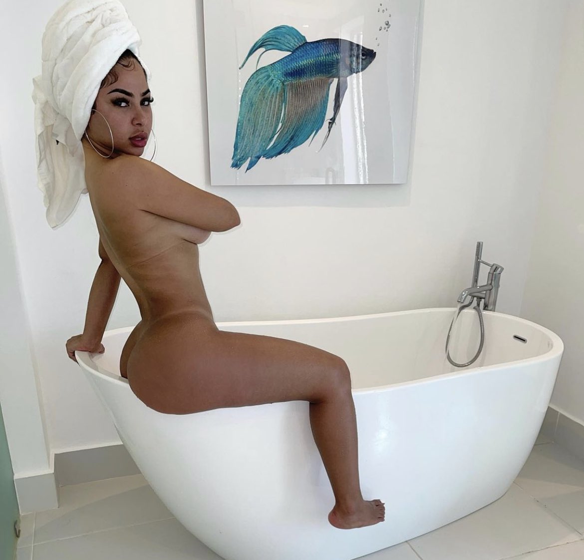 moreofleah's tweet photo. Wanna join me? https://t.co/pmHYCXKskc