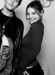 MadelynClineArg's tweet photo. 🖤 | Linda como siempre. https://t.co/pPgyYQHmME