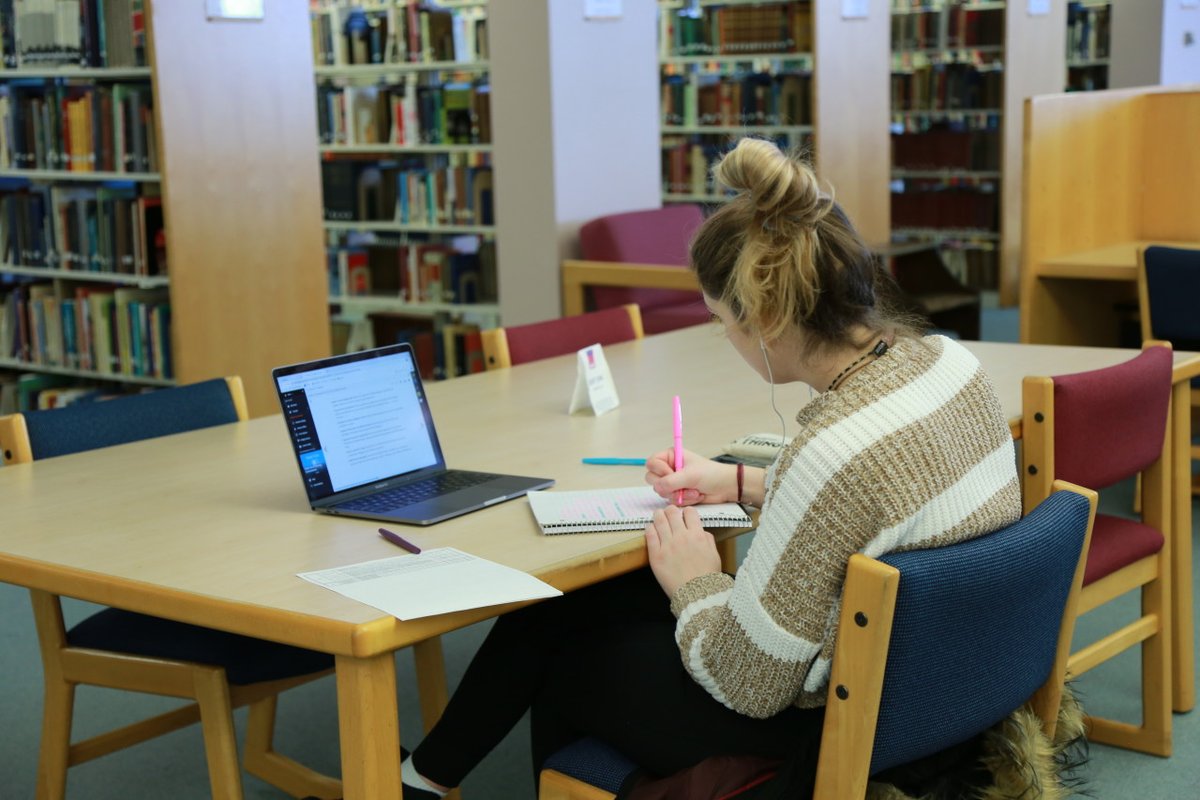 FinlandiaU's tweet photo. It's okay if you went to another school and FinnU wasn't your first love. Just to show there are no hard feelings, we'll give you a $10,000 Transfer Scholarship for finding your way home to us. Learn more at https://t.co/Q9y8wnmMcO. #TransferFriendly #FinnU #Scholarships https://t.co/KRG5yR46MI
