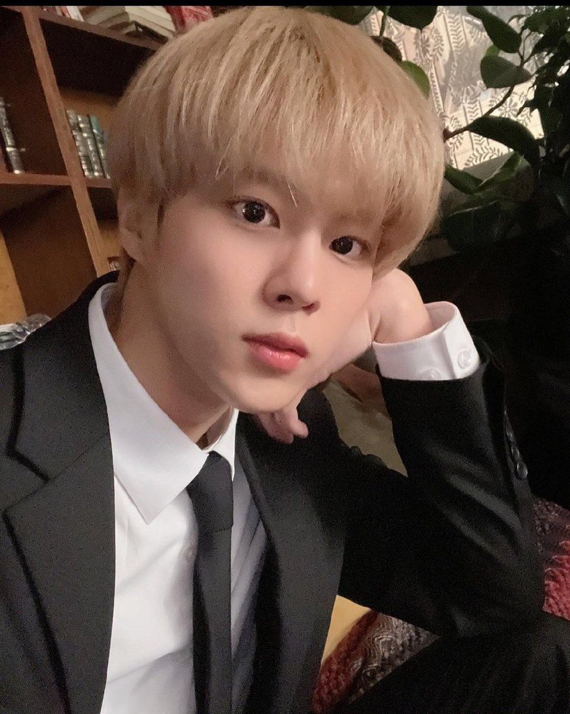 Update KBoys tweet media