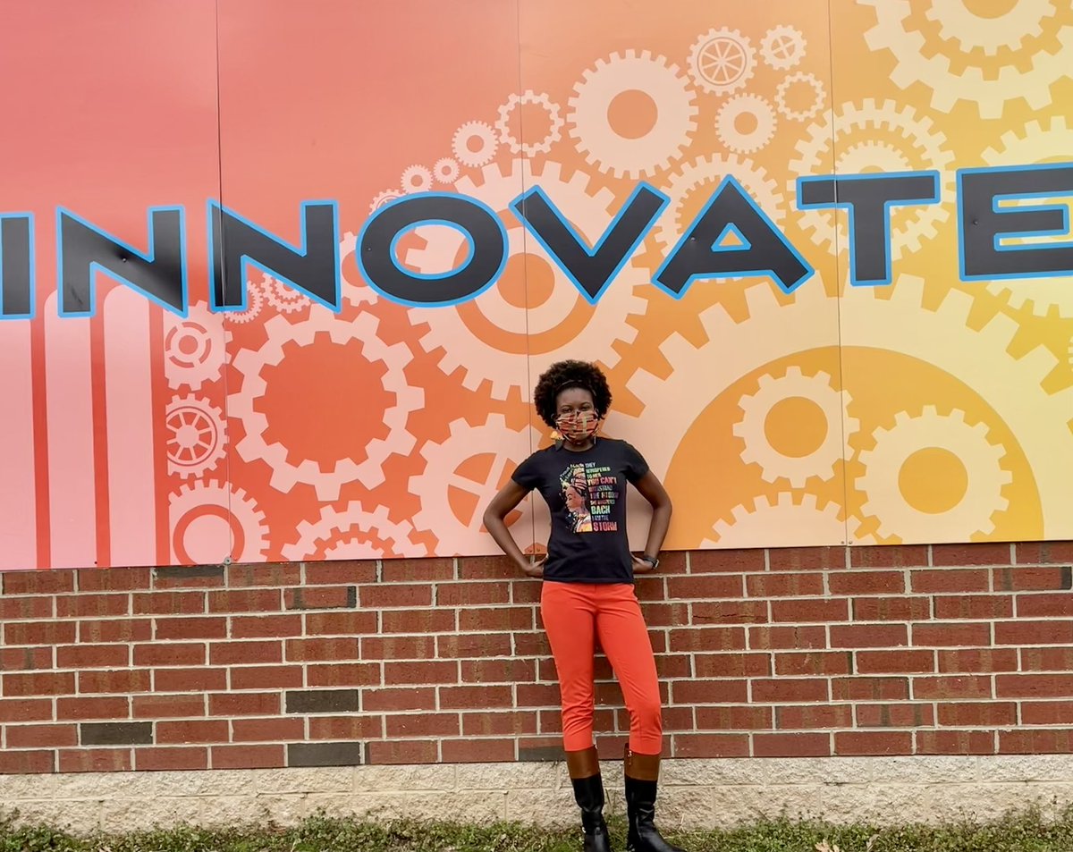 HairstonTeaches's tweet photo. ORANGE you so excited for the rest of this week’s colors?
#ColorThemeSpiritWeek
#OrangeForUnityDay 🧡
#UnityDay🏵 https://t.co/7kYIIMLXA5