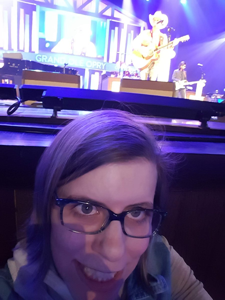 Kat_Harris18's tweet photo. @bobbybonesshow @dustinlynch @opry 2-13-18 https://t.co/wlUa8UkTvR
