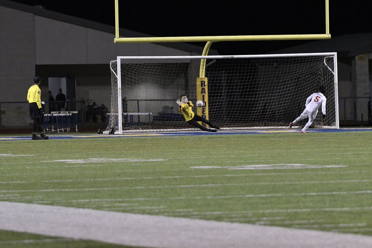 NashatAziz64's tweet photo. @SHSRaiderSoccer @jake_p2772 @LethalSoccer @tascosoccer @SunnyvaleISD @50_50Pod @ScoresTexas @_nashaziz @isaiahbsims @AdamHamad_10 @SVRaiderBooster @zacbartis Man of the Match 👏👏👏 https://t.co/AiteGjGW6w