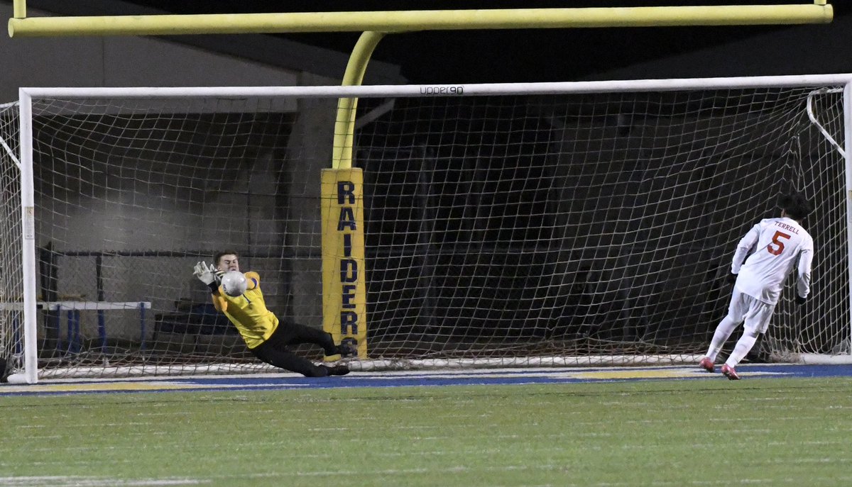 NashatAziz64's tweet photo. @SHSRaiderSoccer @jake_p2772 @LethalSoccer @tascosoccer @SunnyvaleISD @50_50Pod @ScoresTexas @_nashaziz @isaiahbsims @AdamHamad_10 @SVRaiderBooster @zacbartis Man of the Match 👏👏👏 https://t.co/AiteGjGW6w