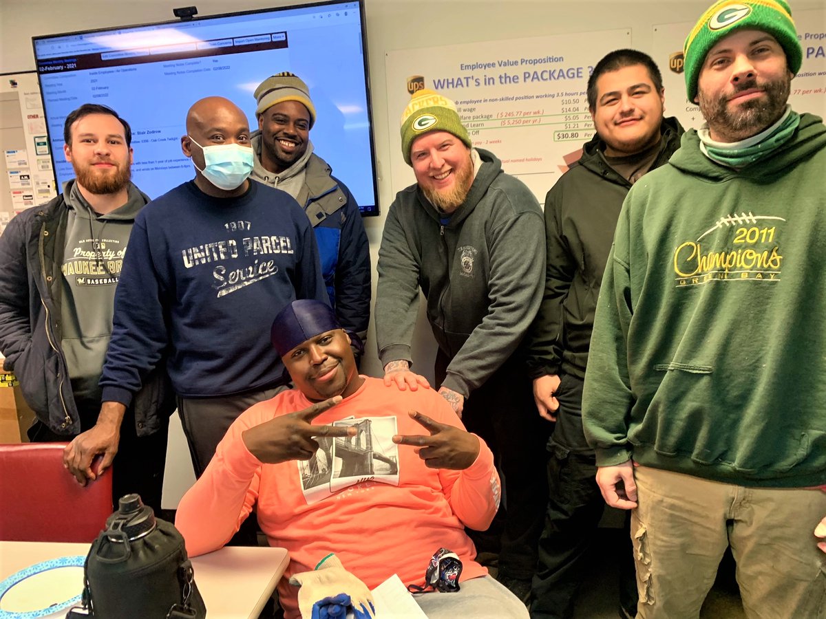 MY CREW, MY TEAM! #WeAreUPS
7 🧠s are better than 1 ! 
(Not pictured: Barber, Munns, and SafetySoph)

#TeamUPS #SafetyFirst