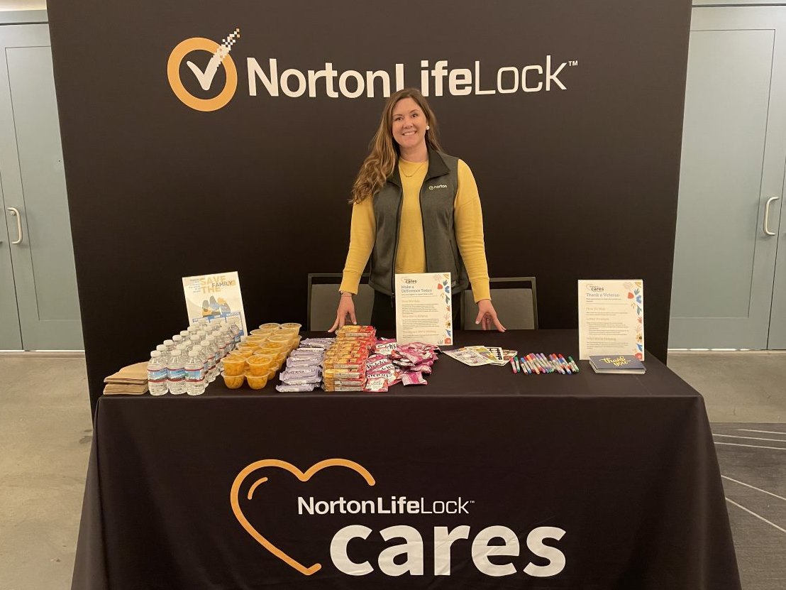 GenDigitalInc's tweet photo. During our annual Cyber Safety Summit this week #NortonLifeLockCares partnered with @save_arizona to support wounded Veterans and school children in the local Arizona community. We care about the communities where we live and work. #TeamNortonLifeLock https://t.co/VCCKUyzgGF