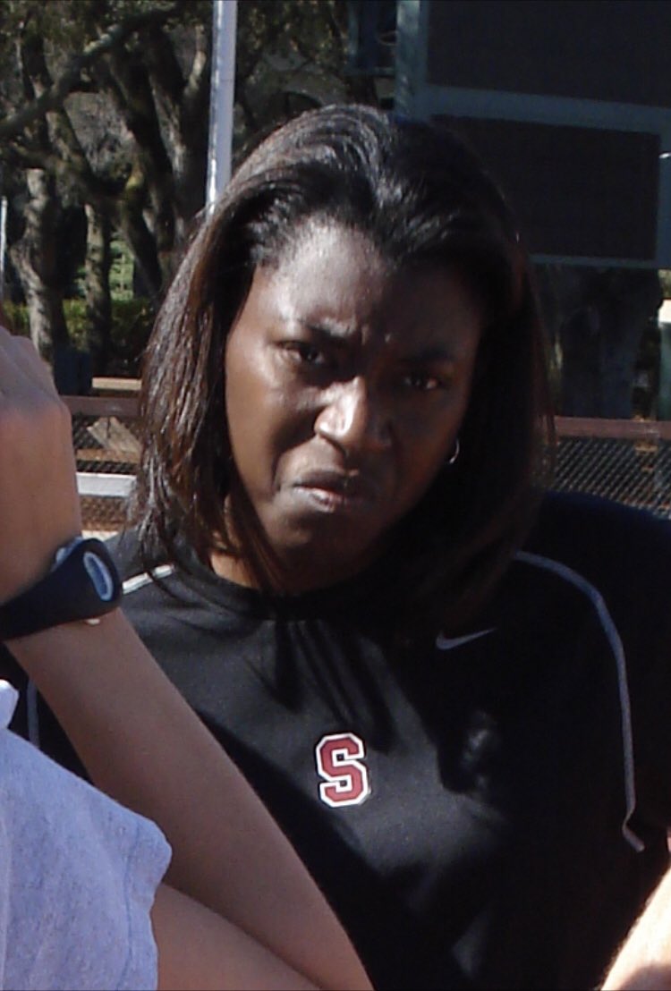 BobbieKelsey's tweet image. When the track times on the clip board do not equate to National Championship caliber…y’all look at my face…I’m totally disgusted🤣🤣🤣 #AnythingLessWouldBeUncivilized #Stanford2007To2011 #ItsThatSerious  @StanfordWBB