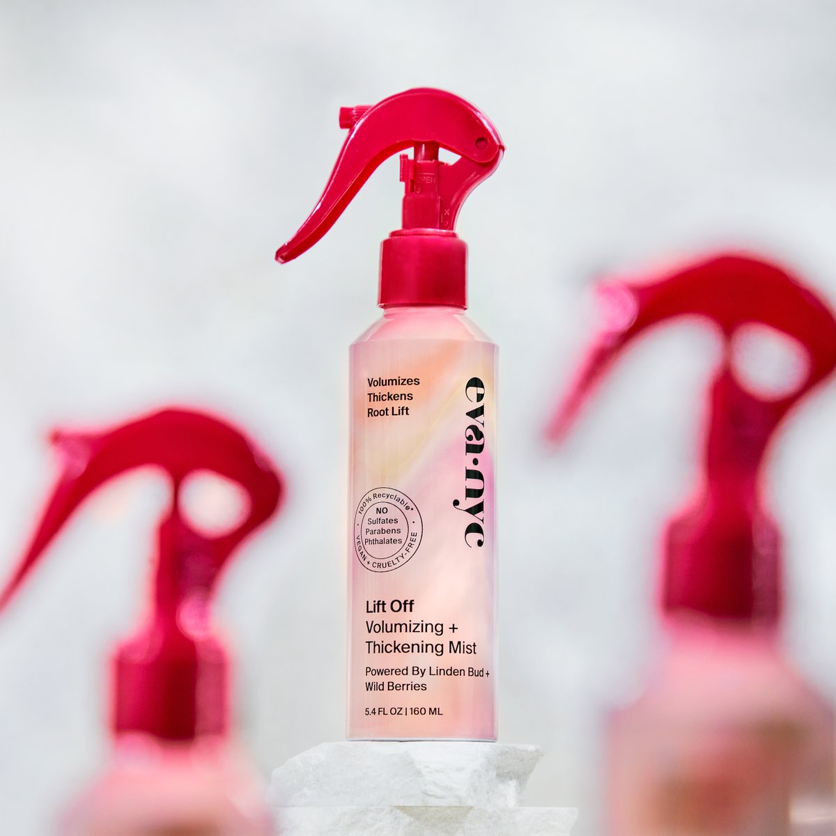 evahairnyc's tweet photo. Eva NYC's Lift Off Volumizing + Thickening Mist featured on @NewBeauty by Olivia Wohlner in “The Best Hair-Care Products Launching in January."
https://t.co/iWPmc5xhvF https://t.co/aPqDZ0eRpf