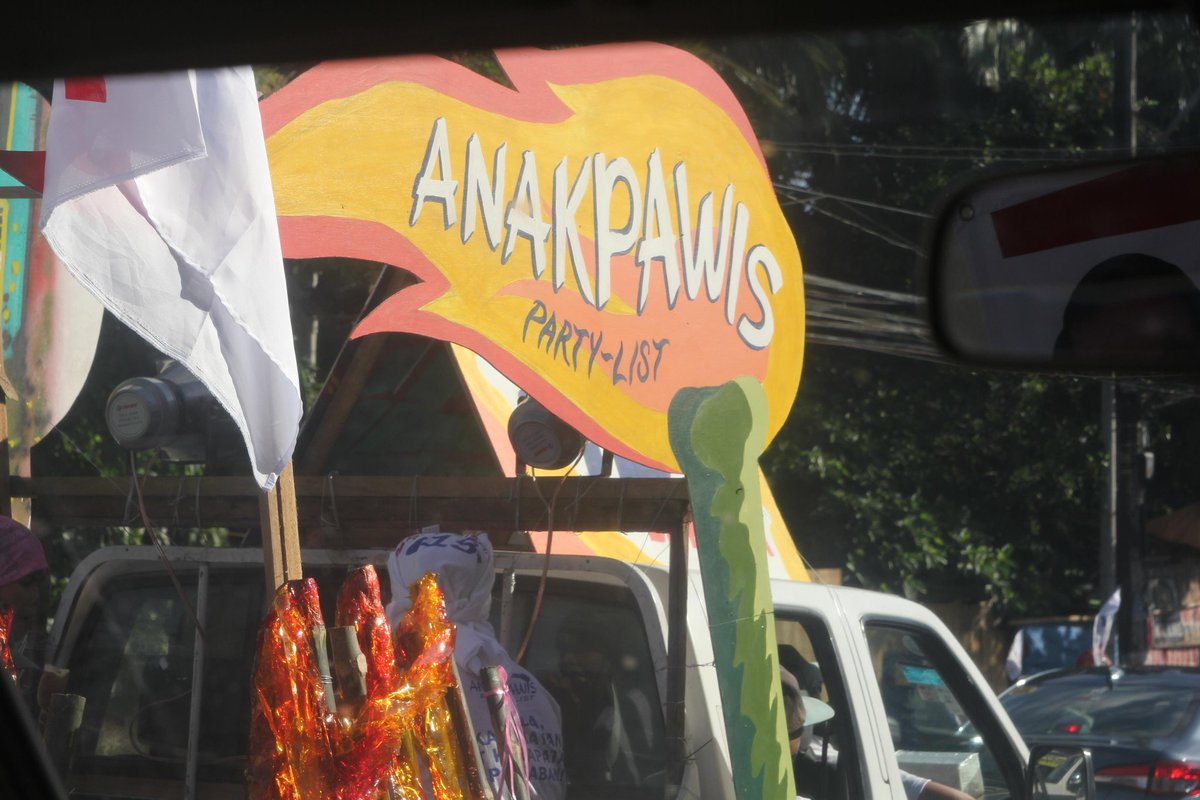 Maraming salamat sa lahat ng ating nakasama sa motorcade ng Koalisyong Makabayan kahapon sa unang araw ng campaign period para sa mga national candidates. #154Anakpawis #MakabayangPagbabago2022 #Makabayan4LeniKiko