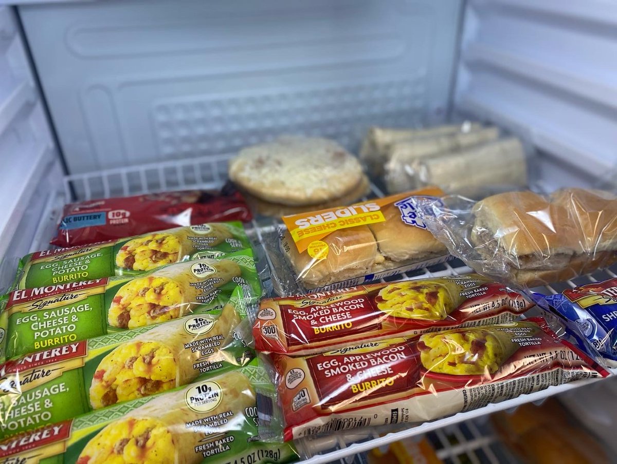 coc_banc's tweet photo. WE ❤️ GRAB &amp; GO ITEMS 🐾😋!!! https://t.co/Bh6HjNSDo0