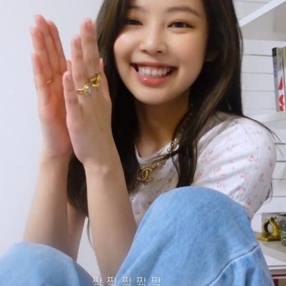 <a href="/FNINGNlNG/">Fany.</a> Met pagie kamu, uda sarapan belom? Yu sarapan dulu biar ga makin loyoo