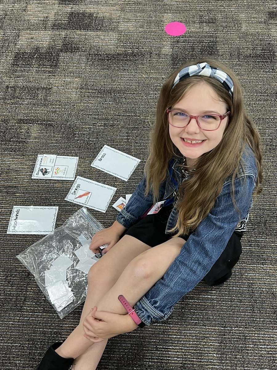 musicmakers501's tweet photo. I’m so proud of my 2nd grade students today! They did such a great job showing their PRIDE while working in stations. 😊 @WarnerCFISD https://t.co/gV3xCdSEPl