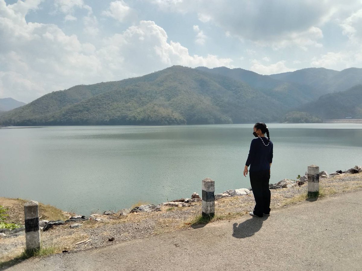 Mozg_Ssr's tweet photo. ยอมรับในสถานะและสิ่งที่เป็นอยู่ ก็ไม่เจ็บปวดมากเท่าไหร่
#มอนิ่งวันทำงานค่ะ https://t.co/qGysuaz4Kc