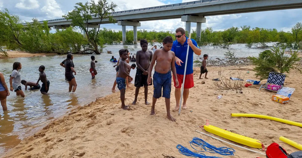 LifeSavingWA's tweet photo. Children from the remote Kimberley community of Warmun recently learnt vital river safety skills at an education session at Bow River with Warmun Pool Manager Steve Waterman. Read more about the awesome session here: https://t.co/SVWuZdnZ7C
#riverready #respecttheriver #remotewa https://t.co/kgnX2lnk0L