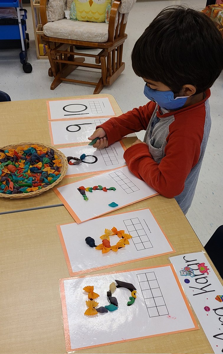 fgnazeda's tweet photo. Developing number sense π―β€
@KanataHighlands @mmemccurry @Jojopull #kindergarten #math #numbersense #handsonlearning #howdoeslearninghappen https://t.co/twjAOh8zOI