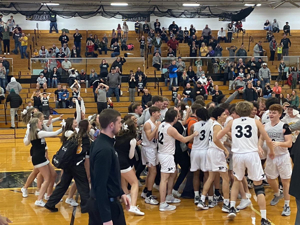 PerryAthletics's tweet photo. Panthers defeat Alliance 69-68 in a thriller!  Congrats on Senior night: Cameron Nickson, Coleman Anderson Kameron Gill, Cameron Hall! Jr. Joel Brown hits for 23 leading the way. @ThePHSnews @PERRYHS_ @phsjungle1 @FederalLeagueOH #flcscores https://t.co/wsJpBuH9ji