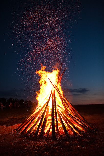 Alguém na timeline falando de tradições incríveis? Nossa Campfire foi um sucesso! Momentos que provam de um jeitinho especial que a NYU sabe como esquentar o jogo! 💜

#NYUCAMPFIRE
     [07022022]
