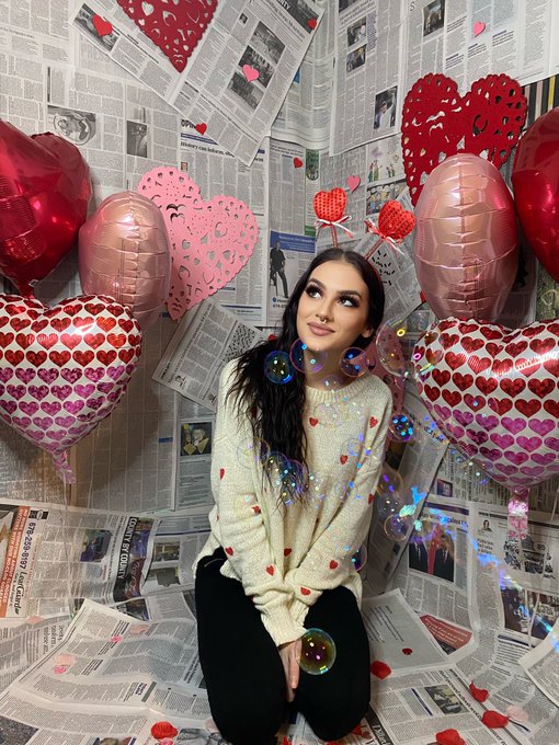 took vday pics and I&rsquo;m obsessed 🥺 https://t.co/Q8XTyl9ias<a href="/tag/newprofilepic"class="tags"><span>#newprofilepic</span></a>