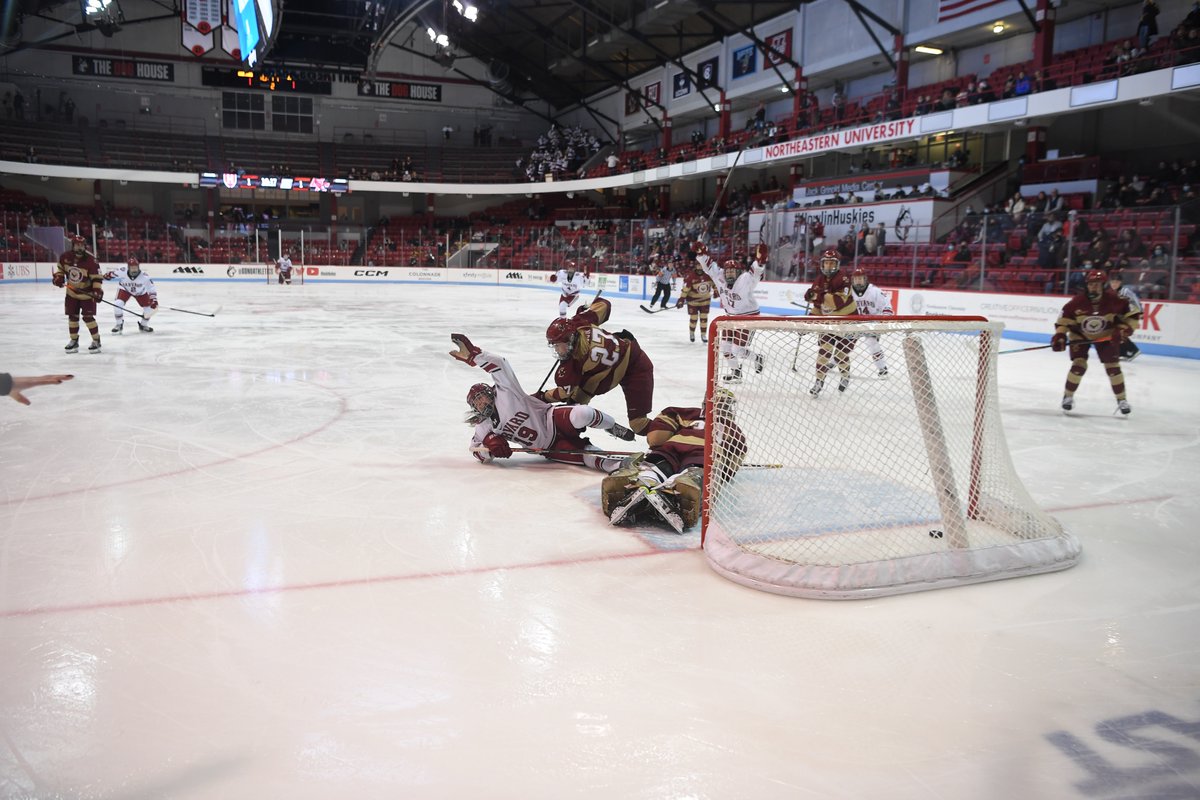 HarvardWHockey tweet picture