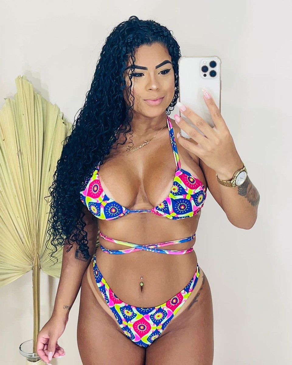 steffany_fabi's tweet photo. Reajam meninas, põem um biquíni 👙🥵 https://t.co/ZTn625esl2
